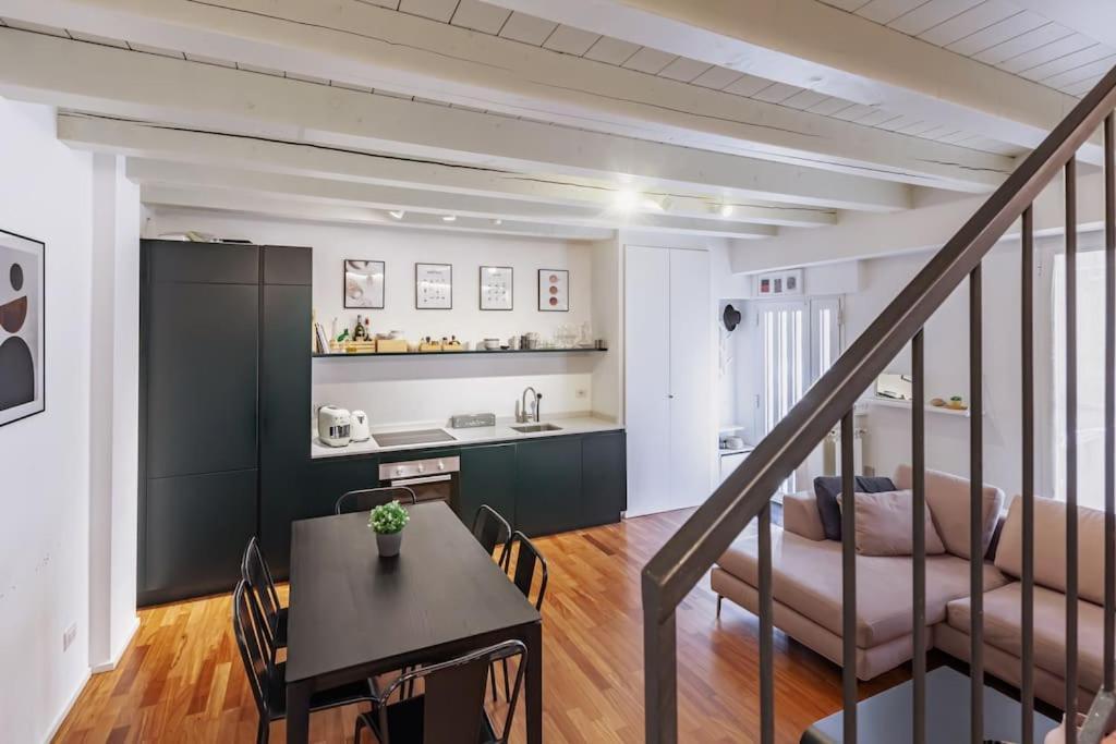 Апартаменти Elegante Loft Su 2 Piani A 5 Minuti Da San Siro Мілан Екстер'єр фото